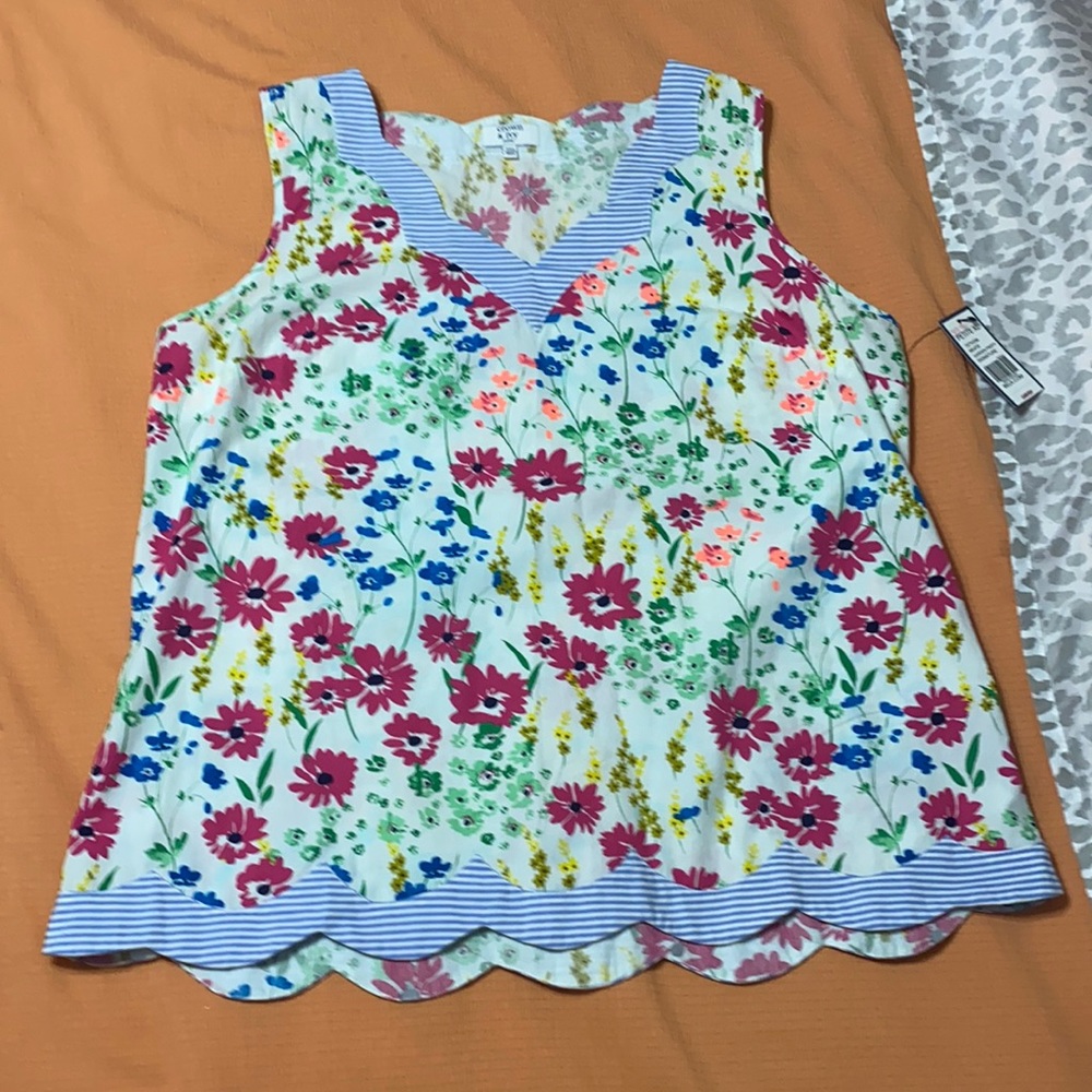 Crown and Ivy Tank